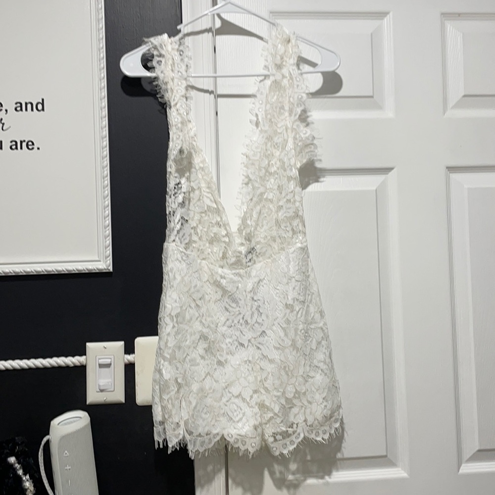 FASHIONNOVA white love again lace romper size XS